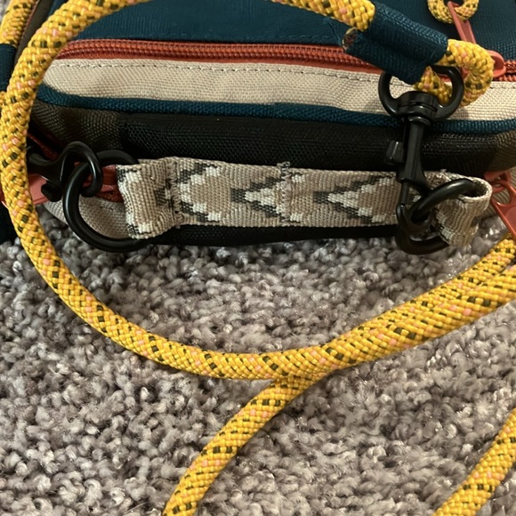 Kavu Mini Crossbody Bag NWOT - Picture 4 of 4